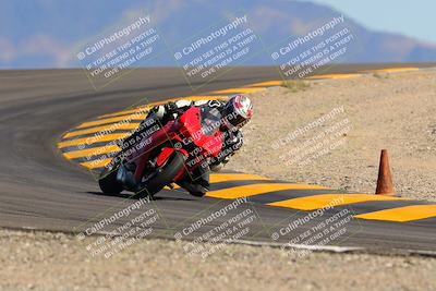 media/Oct-09-2022-SoCal Trackdays (Sun) [[95640aeeb6]]/Turn 12 (140pm)/